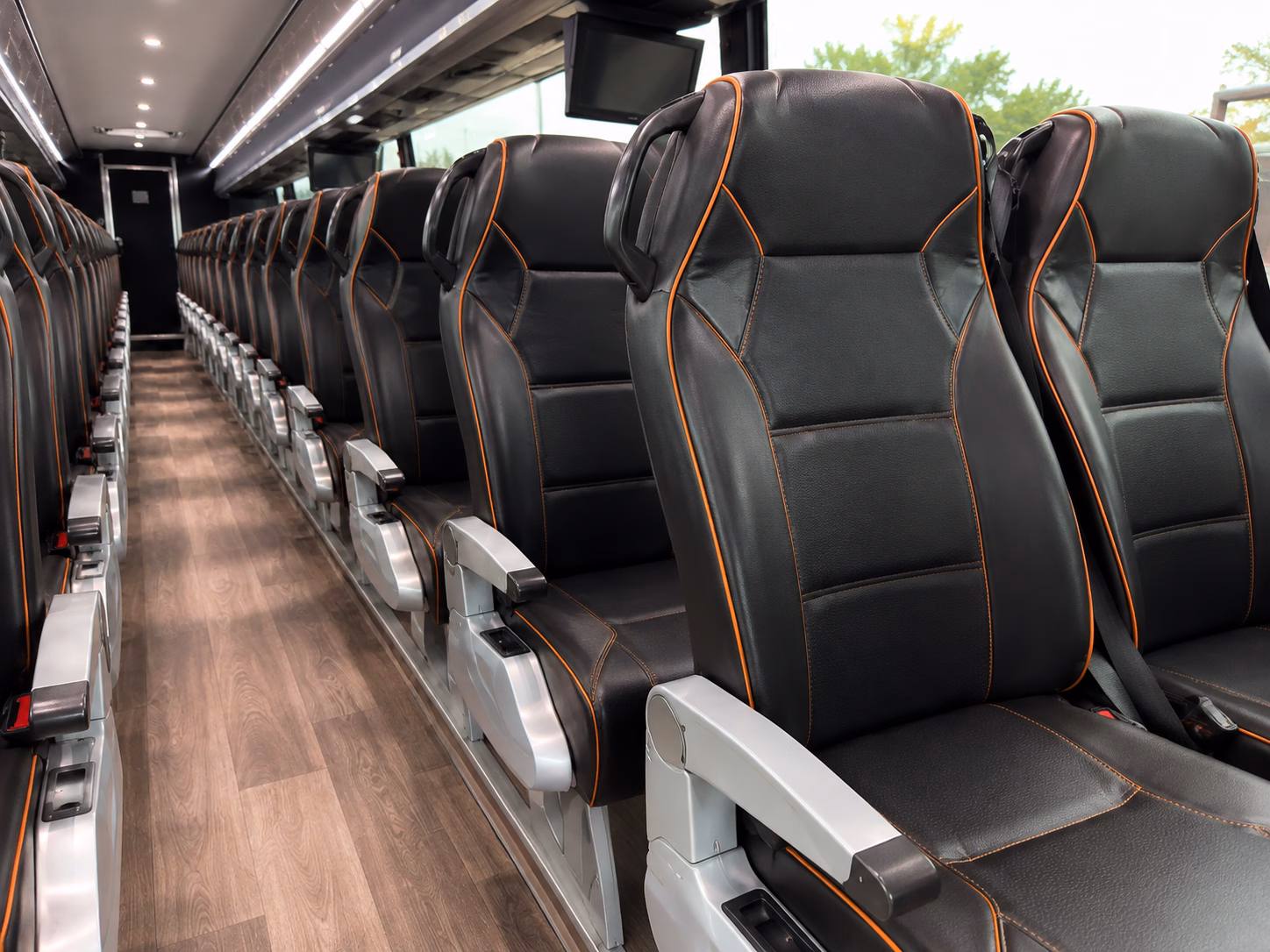 shuttle guests seamlessly between king harbor hotels and your waterfront venue